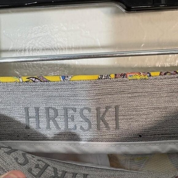 HRESKI Shorts Mens 38 Yellow Paisley Print Chino Casual Summer Flat Front Bold - Picture 3 of 9